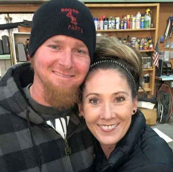 Meet your Posher, Lori - Picture 1 of 1